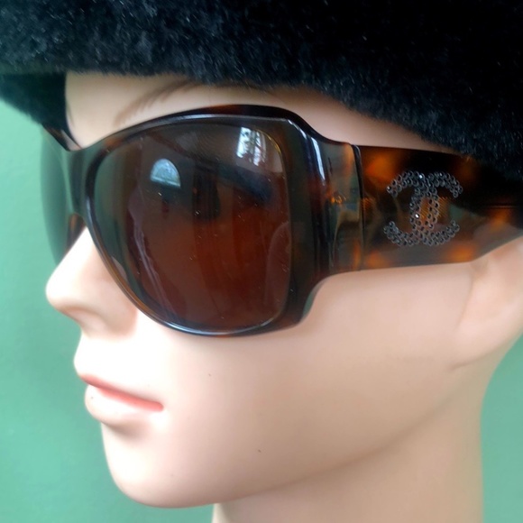 CHANEL, Accessories, Authentic Chanel Brown Bow Sunglasses 528q